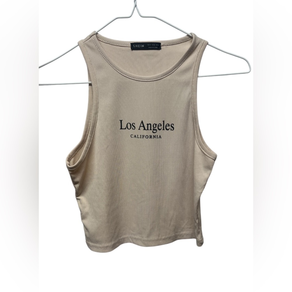 SHEIN tank top.‎